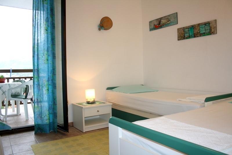 Apartments Mandic Tučepi Rom bilde