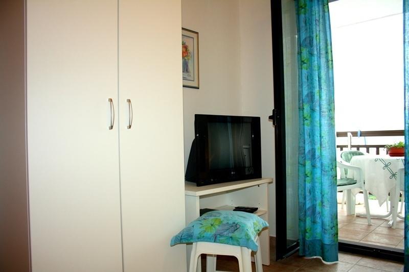 Apartments Mandic Tučepi Rom bilde